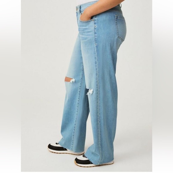 Torrid Perfect Wide Leg  Stretch Mid Rise Light Wash Jeans Women Size 24 - Picture 3 of 7